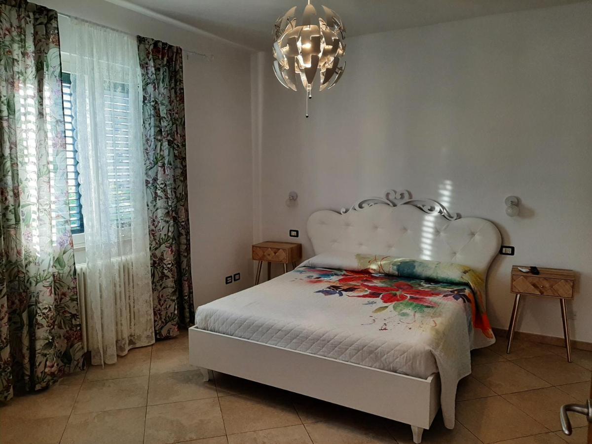 Viola Di Mare Rooms And Parking Térmoli Exterior foto