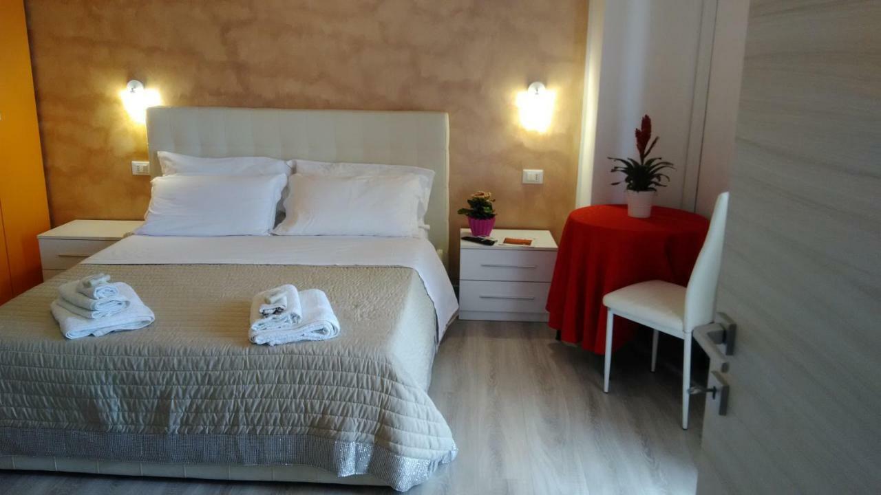 Viola Di Mare Rooms And Parking Térmoli Exterior foto